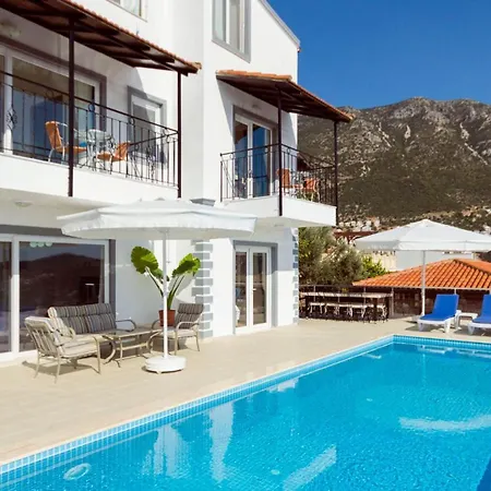 6 Bedroom - 1038 Villa