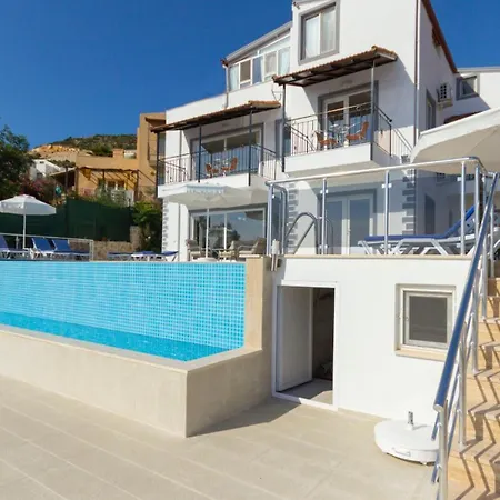 Vila 6 Bedroom - 1038